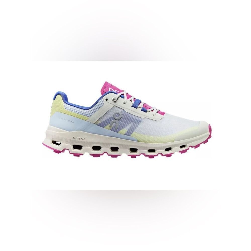 ON CLOUDVISTA multicolored lace up shoes sneakers women’s 9.5 Preowned